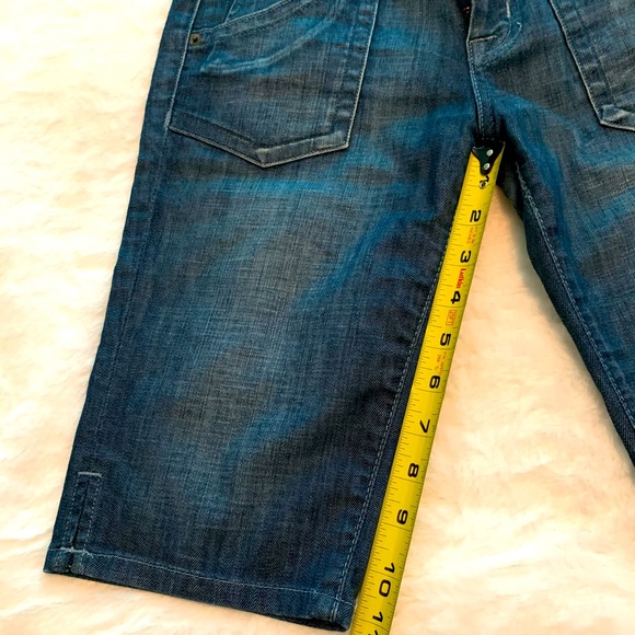 Hudson Los Angeles Bermuda Shorts. - Picture 8 of 8